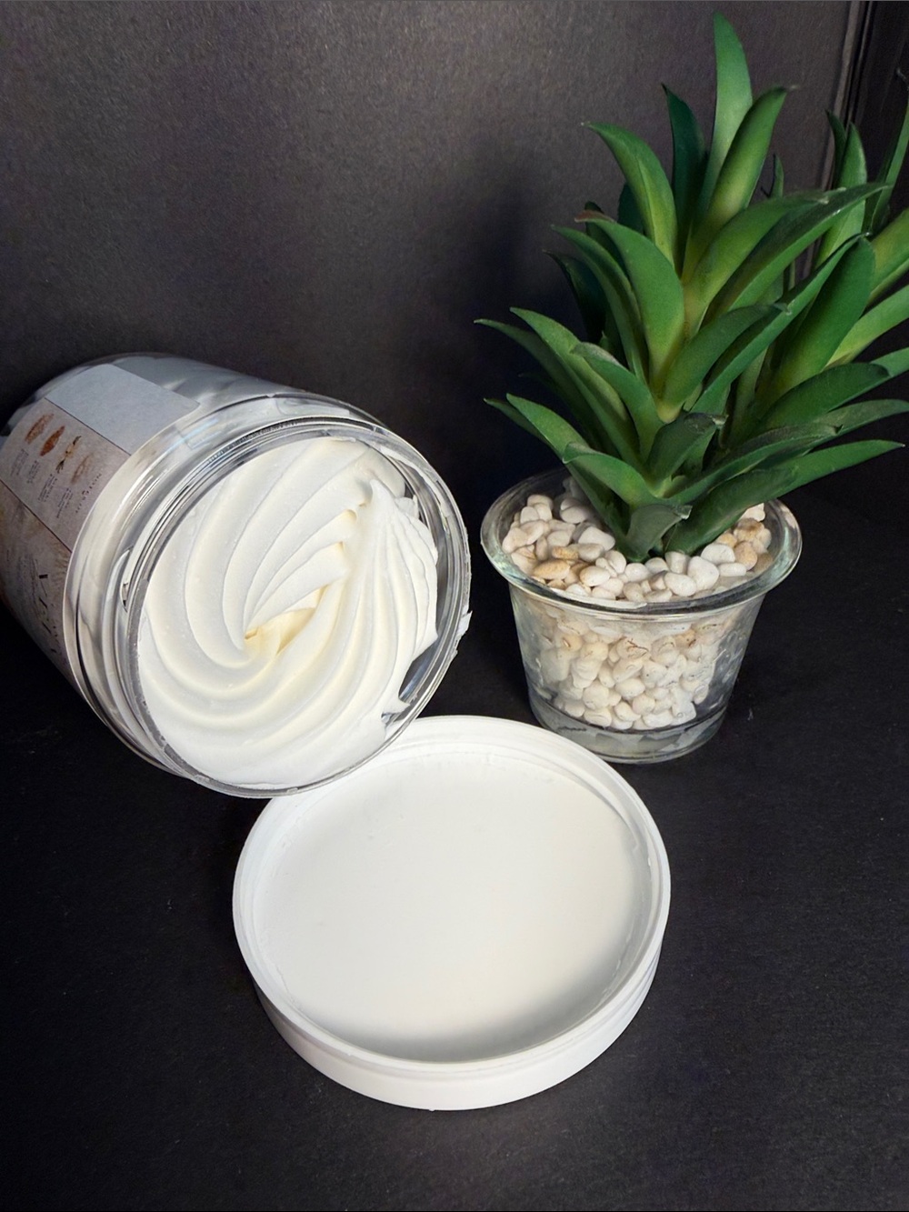Aminnah Velvet Body Butter 8 oz